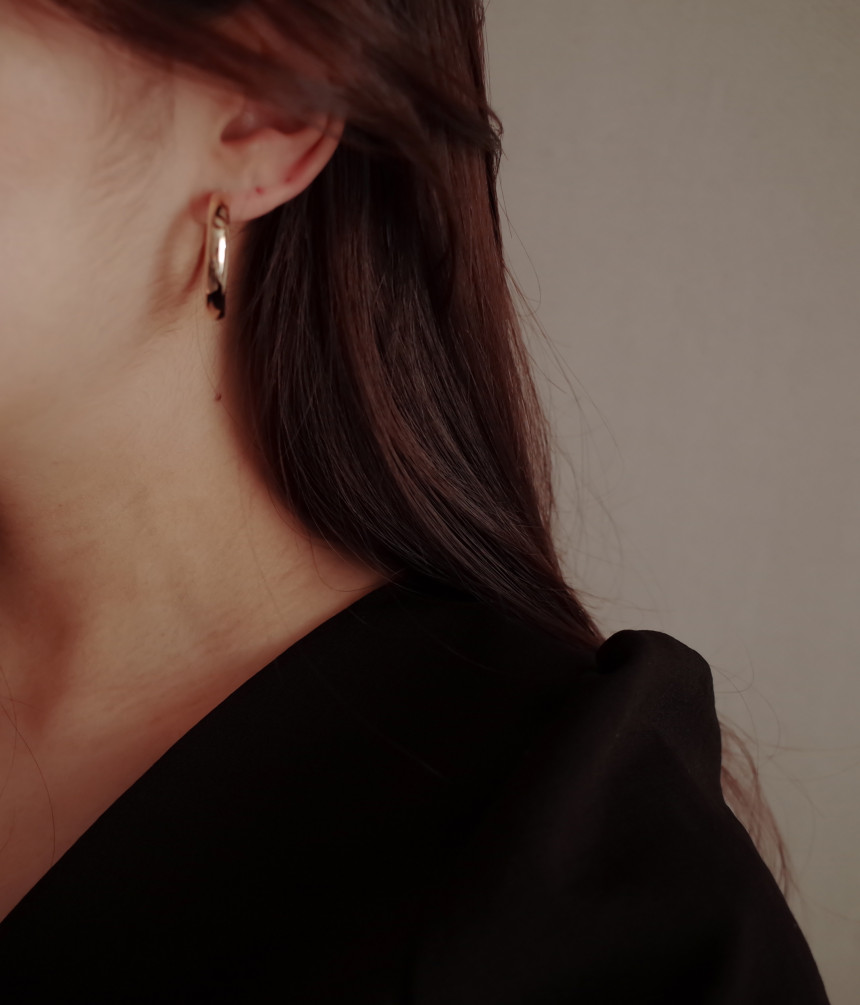 <b><p>NO.89 Basic Metal Ring earrs Stylish Ch Unique</p></b><b><p>NO.89 ベーシックメタル リングピアス スタイリッシュな ユニークなデザイン</p></b><br /><br /><p align='center'>