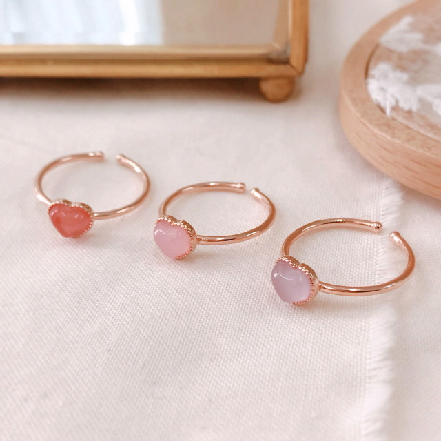 <b><p>Love Me heart one friendship ng gold silr</p></b><b><p>ラブ米 ハート ストーン 友情 リング ゴールド シルバー 重ね着 5 色 デイリー</p></b><br /><br /><p align='center'>