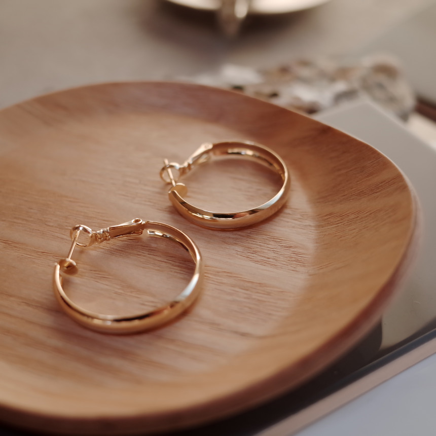 <b><p>NO.89 Basic Metal Ring earrs Stylish Ch Unique</p></b><b><p>NO.89 ベーシックメタル リングピアス スタイリッシュな ユニークなデザイン</p></b><br /><br /><p align='center'>