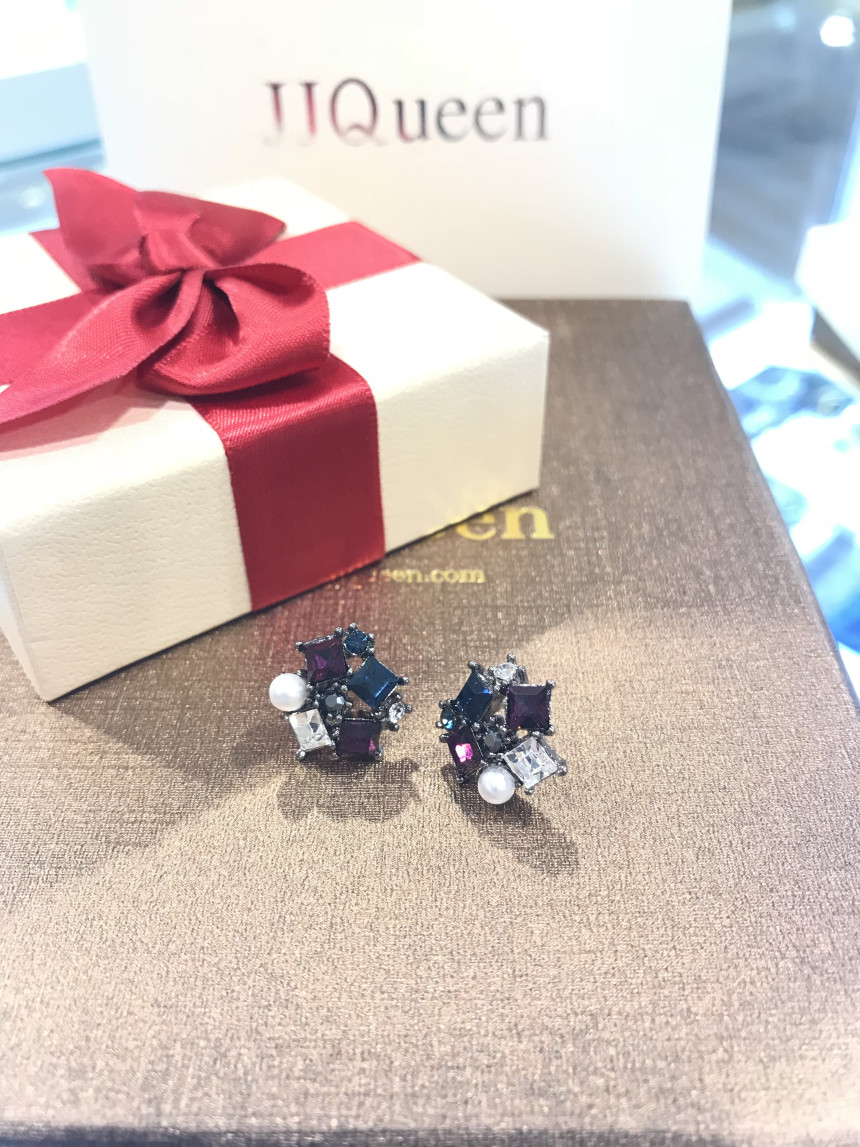 <b><p>JJ.QUEEN Queen Antiq fury EL00383</p></b><b><p>JJ.QUEEN クイーン アンティークピュアリー EL00383</p></b><br /><br /><p align='center'>