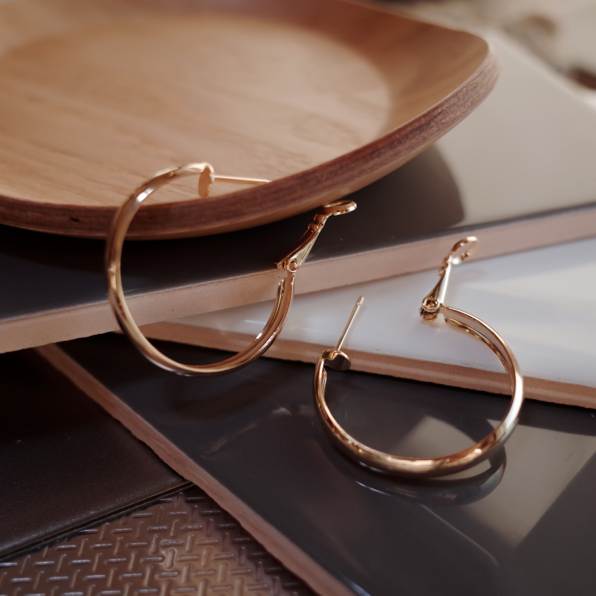 <b><p>NO.89 Basic Metal Ring earrs Stylish Ch Unique</p></b><b><p>NO.89 ベーシックメタル リングピアス スタイリッシュな ユニークなデザイン</p></b><br /><br /><p align='center'>