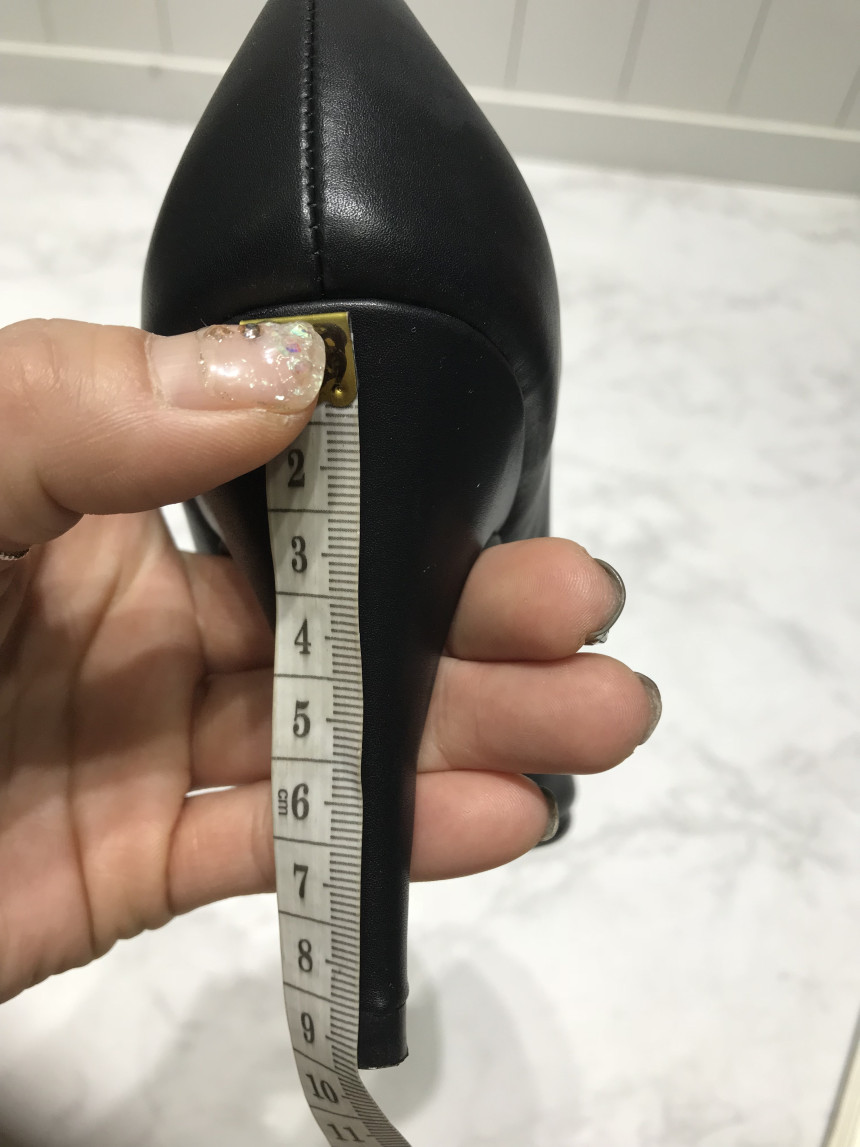 <b><p>Feeling Stiletto Hl Ko A griy atmosphe Dodgy</p></b><b><p>感じている スティレットヒール 韓国語 ガーリッシュな雰囲気 高慢なコーディネート</p></b><br /><br /><p align='center'>