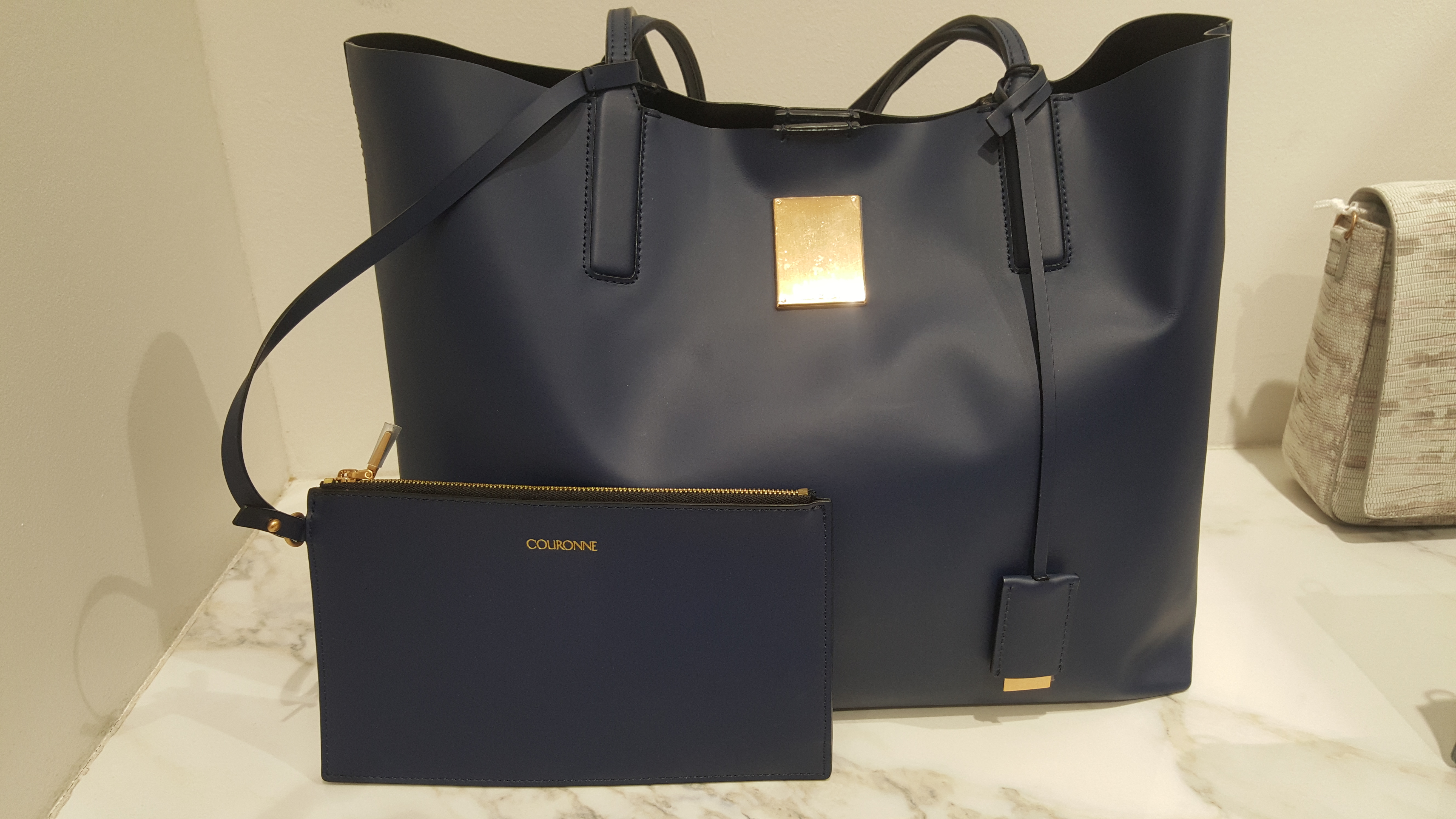 <b><p>Kuron Halley Shoulder RCBSX16621WIX pp New</p></b><b><p>ロンハリショルダーL RCBSX16621WIXッパー新学期ルック皮革ヘリ大学生ルックファッン</p></b><br /><br /><p align='center'>