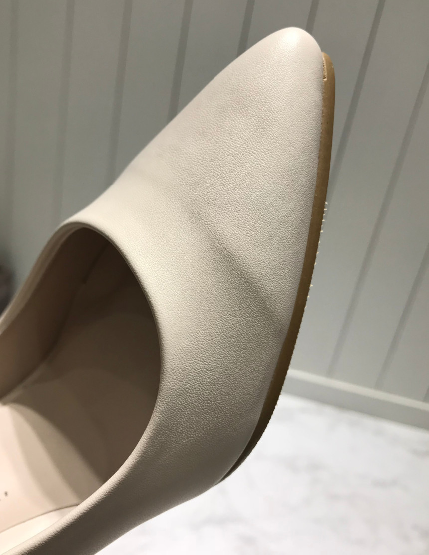 <b><p>Feeling Stiletto Hl Ko A griy atmosphe Dodgy</p></b><b><p>感じている スティレットヒール 韓国語 ガーリッシュな雰囲気 高慢なコーディネート</p></b><br /><br /><p align='center'>