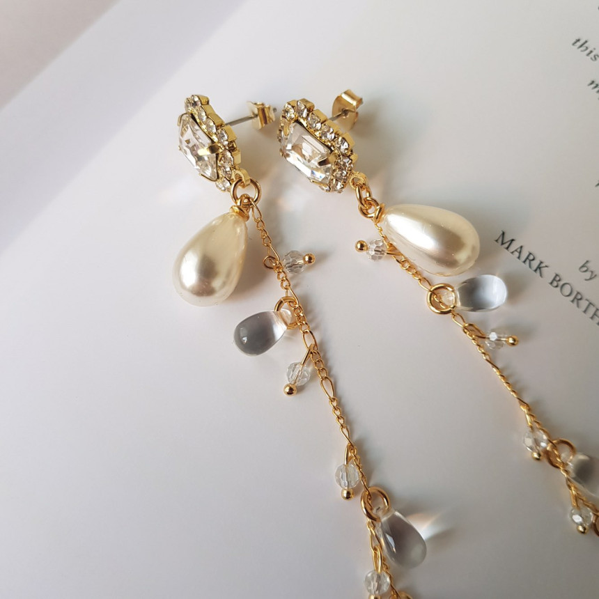 <b><p>Diamo clear Cubic Drop Erings Feme etional</p></b><b><p>ディア クリア キュービックドロップイヤリング フェミニンな感性ムード シ高慢スタイル</p></b><br /><br /><p align='center'>