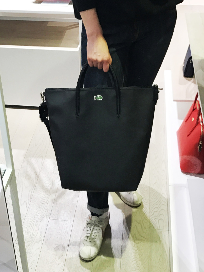 <b><p>Laste Crs Vertical ShoPurBk NF1891P17C Easy</p></b><b><p>ラコステクロス縦型ショーポベクNF1891P17C簡単コーディネート実用満点すっきりとしたショルダー</p></b><br /><br /><p align='center'>