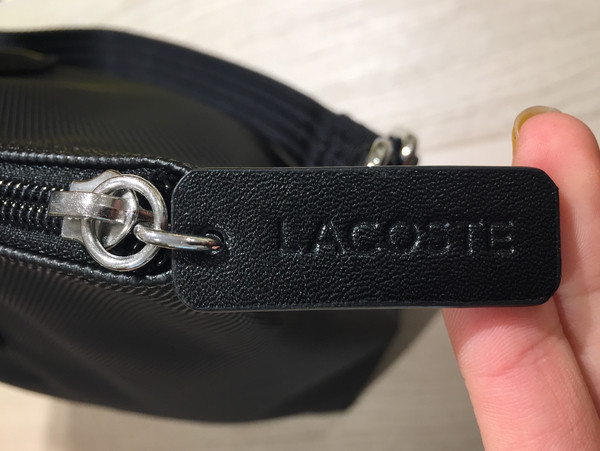 <b><p>Laste Crs Vertical ShoPurBk NF1891P17C Easy</p></b><b><p>ラコステクロス縦型ショーポベクNF1891P17C簡単コーディネート実用満点すっきりとしたショルダー</p></b><br /><br /><p align='center'>