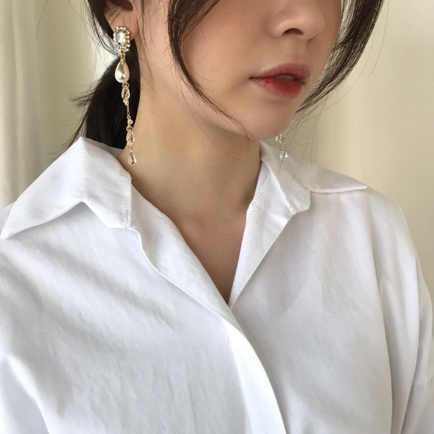 <b><p>Diamo clear Cubic Drop Erings Feme etional</p></b><b><p>ディア クリア キュービックドロップイヤリング フェミニンな感性ムード シ高慢スタイル</p></b><br /><br /><p align='center'>