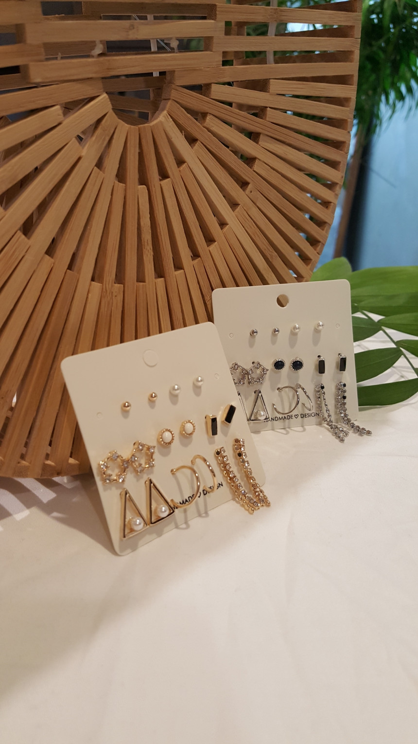 <b><p>Mono daily dern 16 pieces earring set 03</p></b><b><p>モノ デイリー モダン 16ピース イヤリング セット 03</p></b><br /><br /><p align='center'>