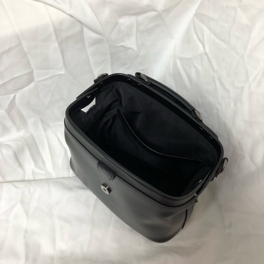 <b><p>Daily buckle ba Women's coordination 20</p></b><b><p>デイリーバックルバック女性コーディネート20代の春やすい洗練されたモダンなファッション整頓されたルッ</p></b><br /><br /><p align='center'>