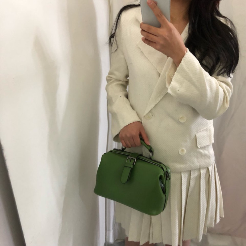 <b><p>Daily buckle ba Women's coordination 20</p></b><b><p>デイリーバックルバック女性コーディネート20代の春やすい洗練されたモダンなファッション整頓されたルッ</p></b><br /><br /><p align='center'>