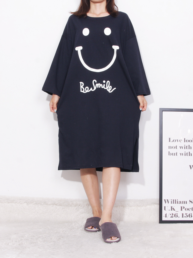 <b><p>pajamas one piece Homeware smile Fa</p></b><b><p>パジャマ ワンピース ホームウェア スマイル 純綿</p></b><br /><br /><p align='center'>