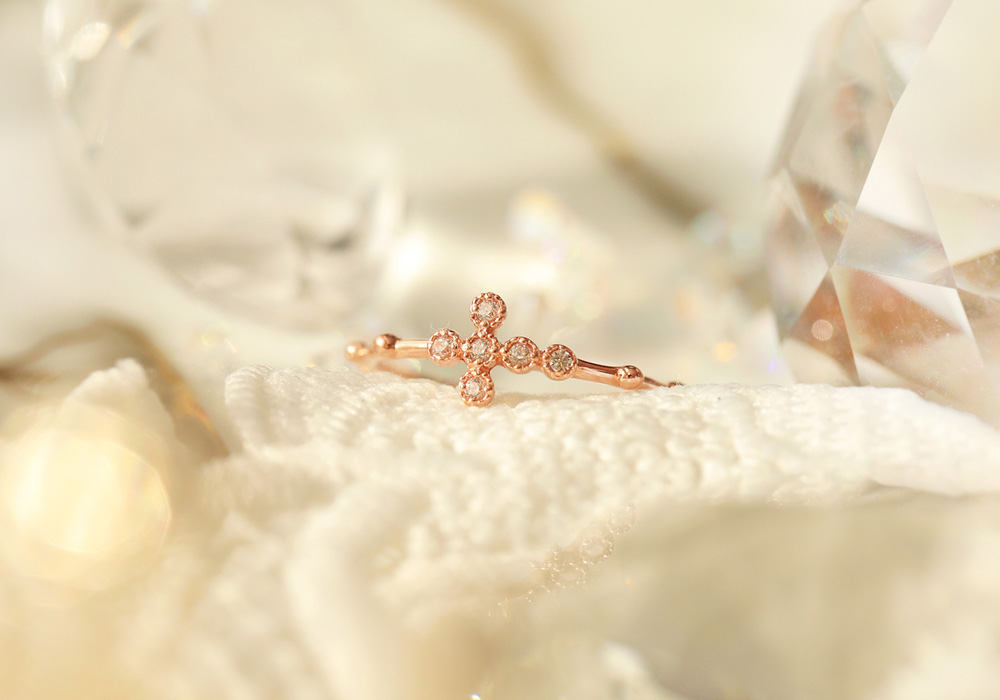 <b><p>Rubbing Pure one cross ary 14k gold Woman</p></b><b><p>ブルリング ピュアな クロス ロザリオ 14k金 女性 カトリック キュービ ギフト</p></b><br /><br /><p align='center'>