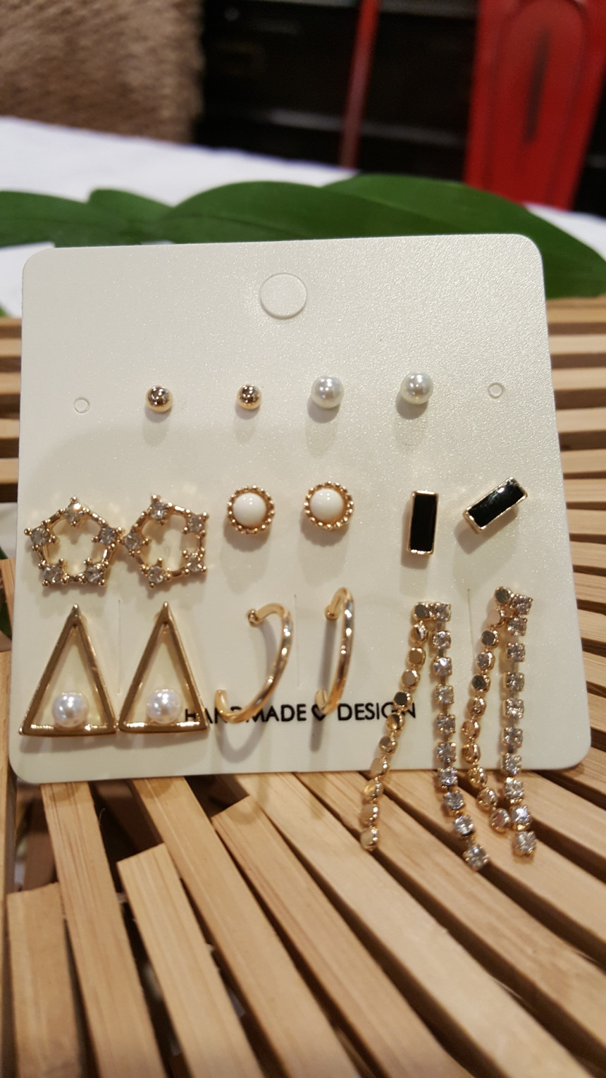 <b><p>Mono daily dern 16 pieces earring set 03</p></b><b><p>モノ デイリー モダン 16ピース イヤリング セット 03</p></b><br /><br /><p align='center'>