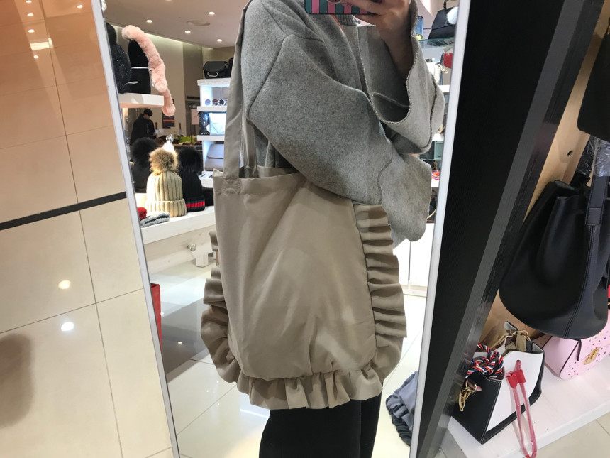 <b><p>Harajuku ruffle eco bag HJ18HB0131 Daily</p></b><b><p>原宿フリルエコバッグHJ18HB0131デイリー愛らしい女性可愛らしい 데일리에코백</p></b><br /><br /><p align='center'>