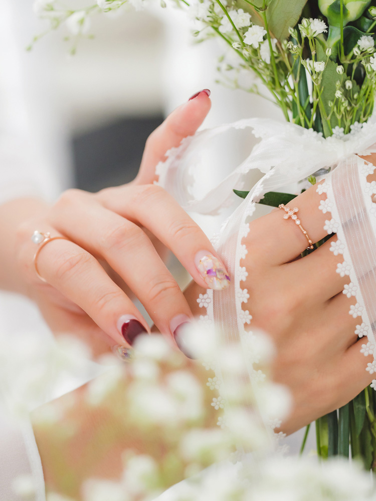 <b><p>Rubbing Pure one cross ary 14k gold Woman</p></b><b><p>ブルリング ピュアな クロス ロザリオ 14k金 女性 カトリック キュービ ギフト</p></b><br /><br /><p align='center'>