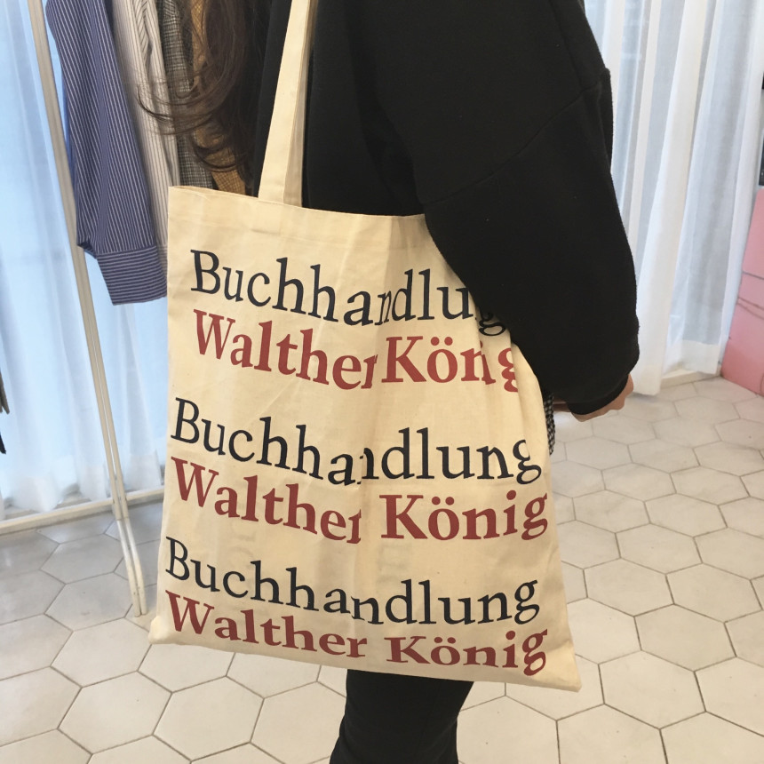 <b><p>Double-sided ttering Eco-bag Casual Ey sty</p></b><b><p>両面レタリングエコバックカジュアルな簡単なスタイル四季女性女性ホワイトアイボリーキャンバスデイリー</p></b><br /><br /><p align='center'>