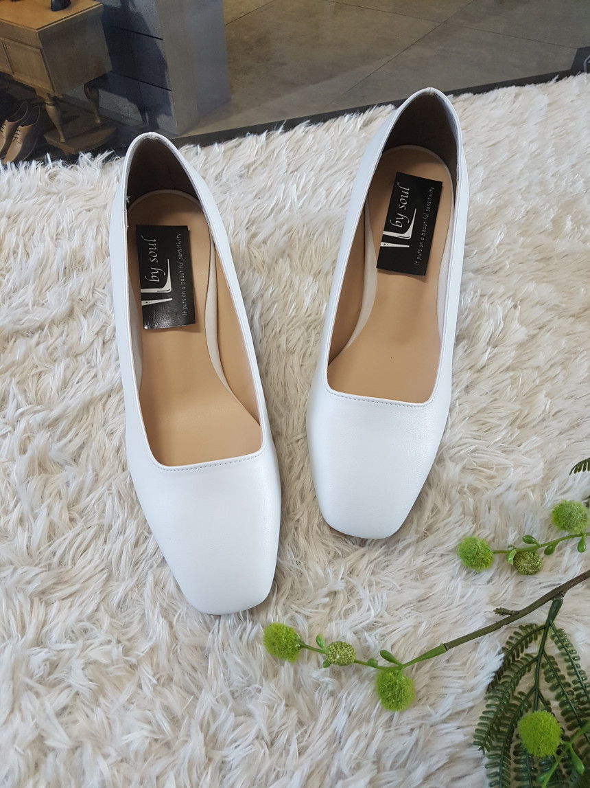 <b><p>Korean Squa nose Middle Hill pump 3col Beige</p></b><b><p>韓国語 正方形の鼻 ミドルヒール パンプス 3col ベージュ靴 女性 厚底 青キグプ</p></b><br /><br /><p align='center'>