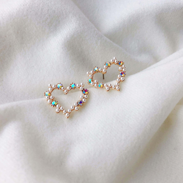 <b><p>Sugar Pel Cubic Het Erings 5col sp handmade</p></b><b><p>シュガー 真珠 キュービック ハートピアス 5色 春 ハンドメイド ディテールがきれい</p></b><br /><br /><p align='center'>