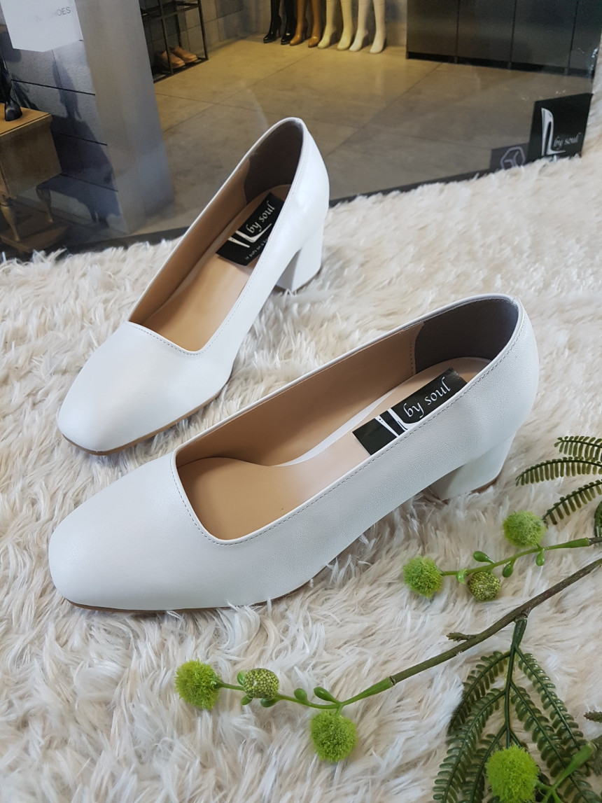 <b><p>Korean Squa nose Middle Hill pump 3col Beige</p></b><b><p>韓国語 正方形の鼻 ミドルヒール パンプス 3col ベージュ靴 女性 厚底 青キグプ</p></b><br /><br /><p align='center'>