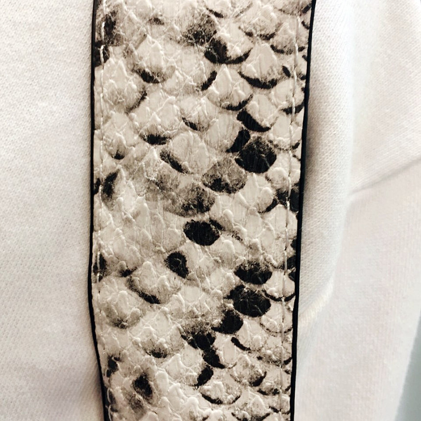 <b><p>Double strap embroidered bucket bag Casual</p></b><b><p>ダブルストラップボクジョリバケットバックカジュアルポケットバッグカジュアル女性バック収納力良いデイリ</p></b><br /><br /><p align='center'>