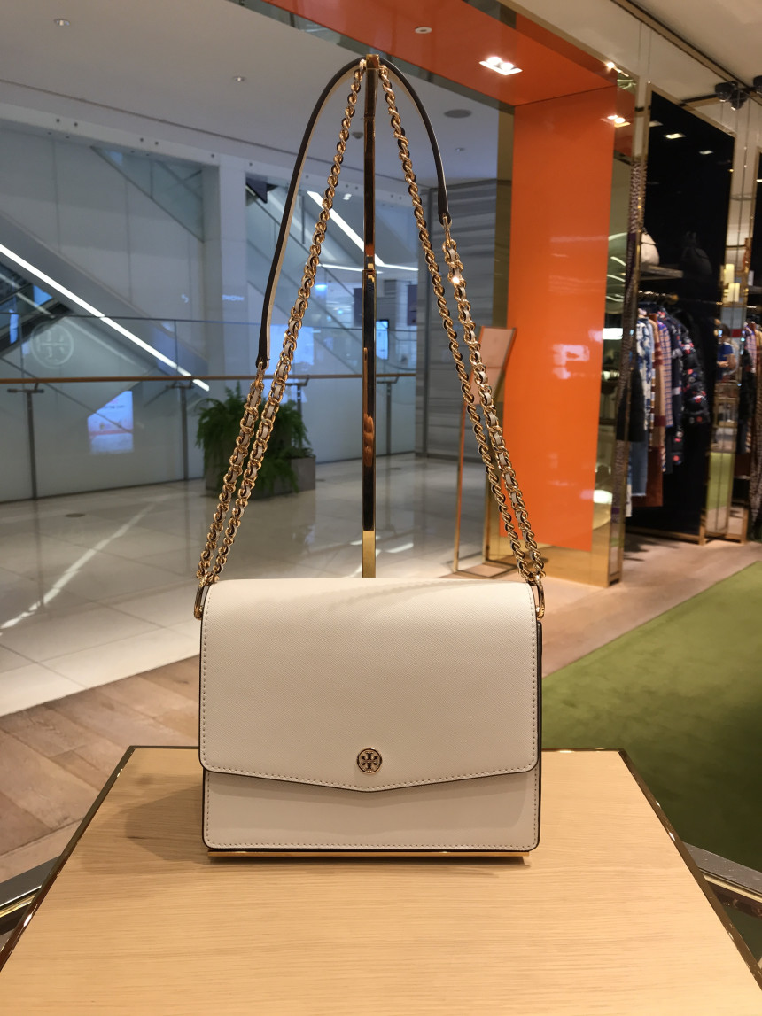 <b><p>Torii Birch Ronson Cvertible Should Bag TB83D3LR21</p></b><b><p>トリーバーチロビンソンコンバーチブルショルダーバッグTB83D3LR21ベーシックスタイルの魅力があ</p></b><br /><br /><p align='center'>