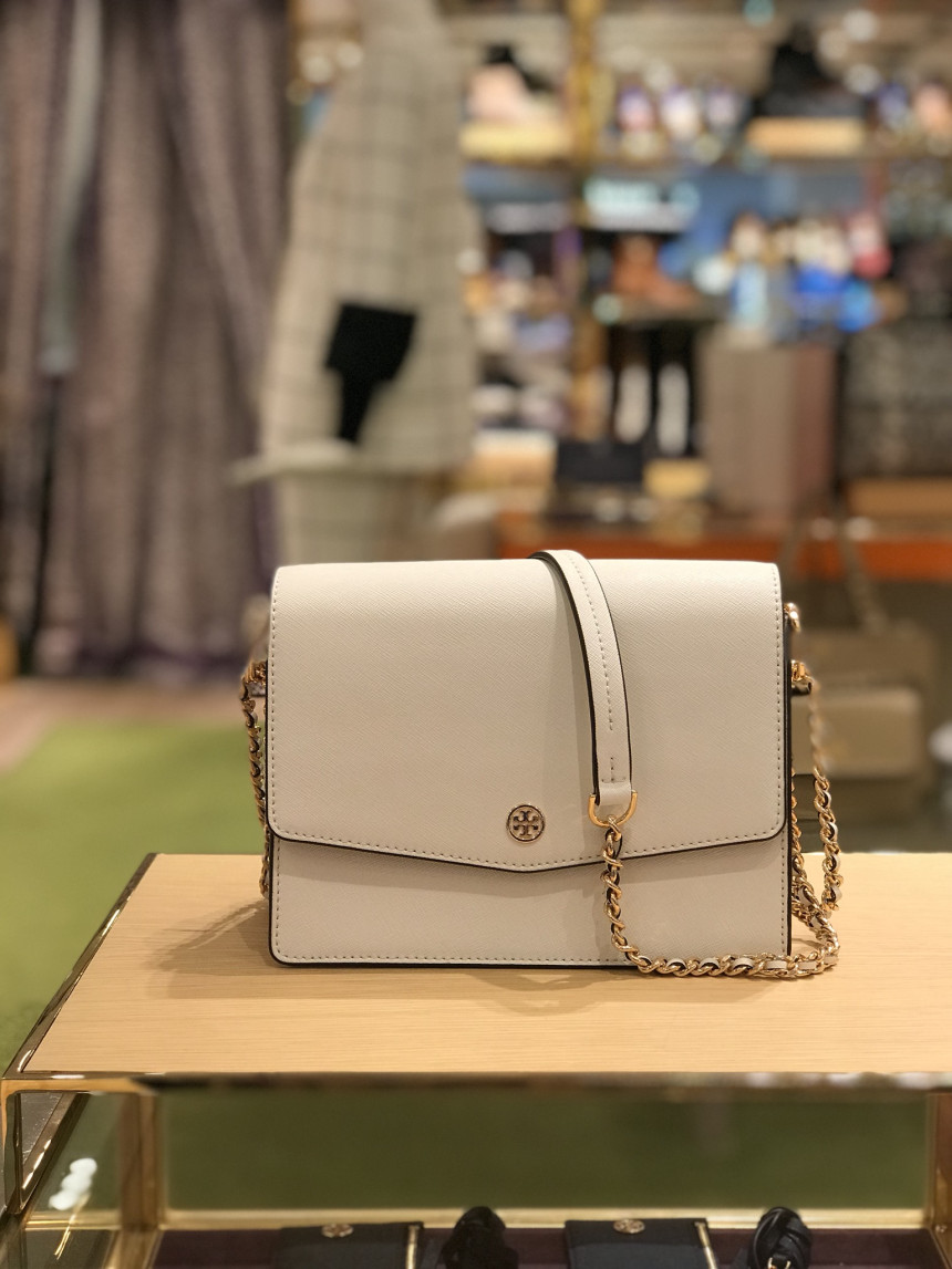 <b><p>Torii Birch Ronson Cvertible Should Bag TB83D3LR21</p></b><b><p>トリーバーチロビンソンコンバーチブルショルダーバッグTB83D3LR21ベーシックスタイルの魅力があ</p></b><br /><br /><p align='center'>