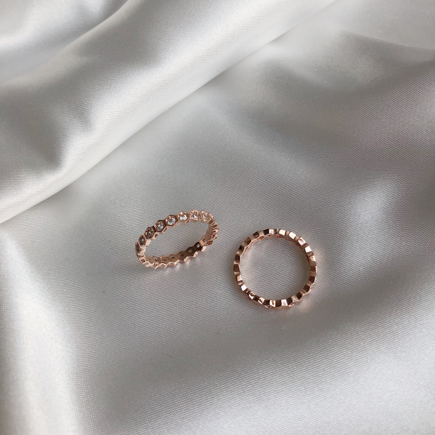 <b><p>2set Hexagon ring oil pat kk Antique Sver</p></b><b><p>2セット 六角 リング 油絵 ねじれ アンティーク 隠線水 ガールフレンド ゴド</p></b><br /><br /><p align='center'>