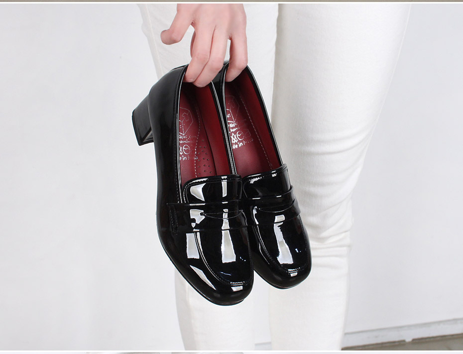 <b><p>Korean Middle Hill enamel day basic Fema</p></b><b><p>韓国語 ミドルヒール エナメル デイリー ベーシック 女性ローファー 足やすい 軽い</p></b><br /><br /><p align='center'>