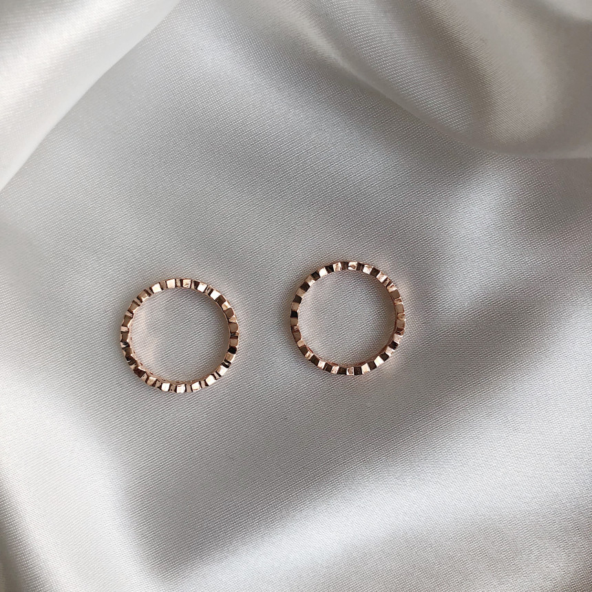 <b><p>2set Hexagon ring oil pat kk Antique Sver</p></b><b><p>2セット 六角 リング 油絵 ねじれ アンティーク 隠線水 ガールフレンド ゴド</p></b><br /><br /><p align='center'>