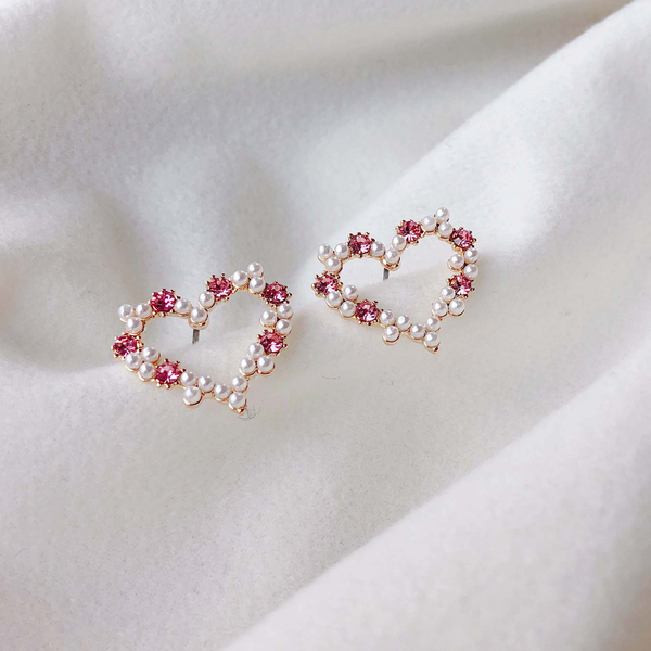 <b><p>Sugar Pel Cubic Het Erings 5col sp handmade</p></b><b><p>シュガー 真珠 キュービック ハートピアス 5色 春 ハンドメイド ディテールがきれい</p></b><br /><br /><p align='center'>