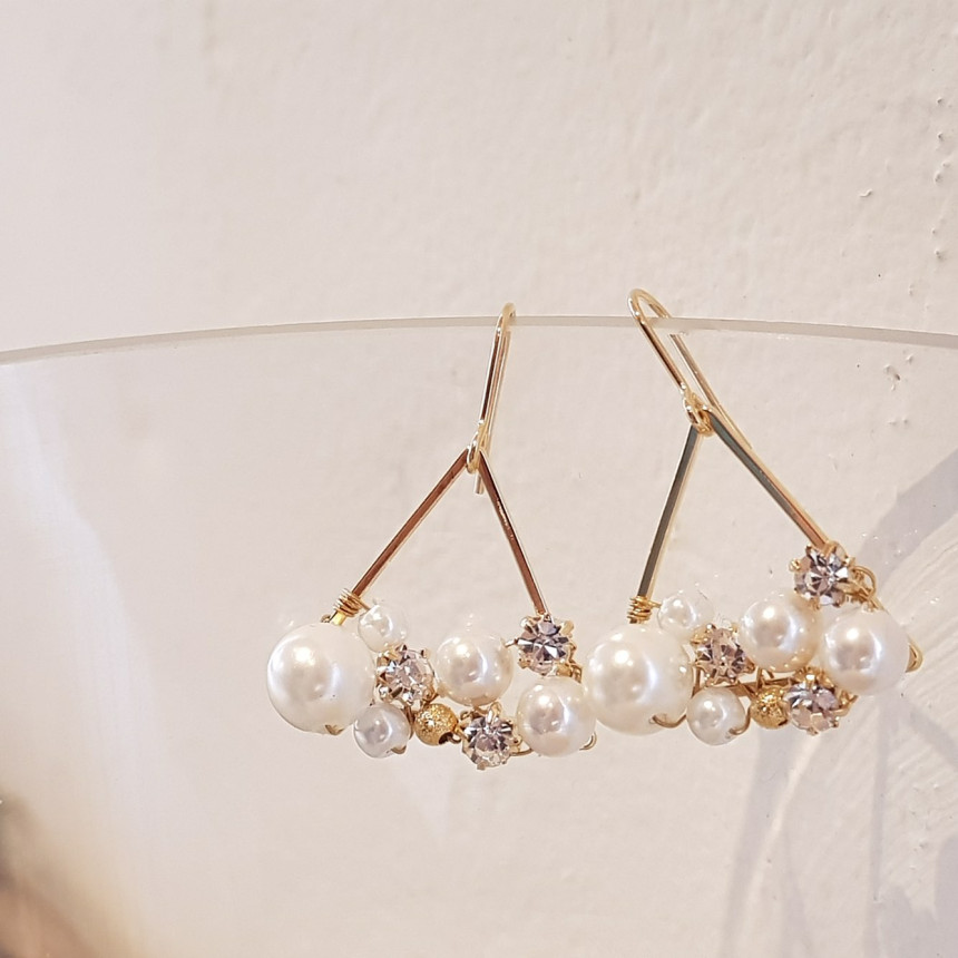 <b><p>Blue Pearl cubic Drop Erings Stylish se Female</p></b><b><p>清らか パールキュービック ドロップイヤリング 魅力のあるスタイル 女性コーディネート</p></b><br /><br /><p align='center'>