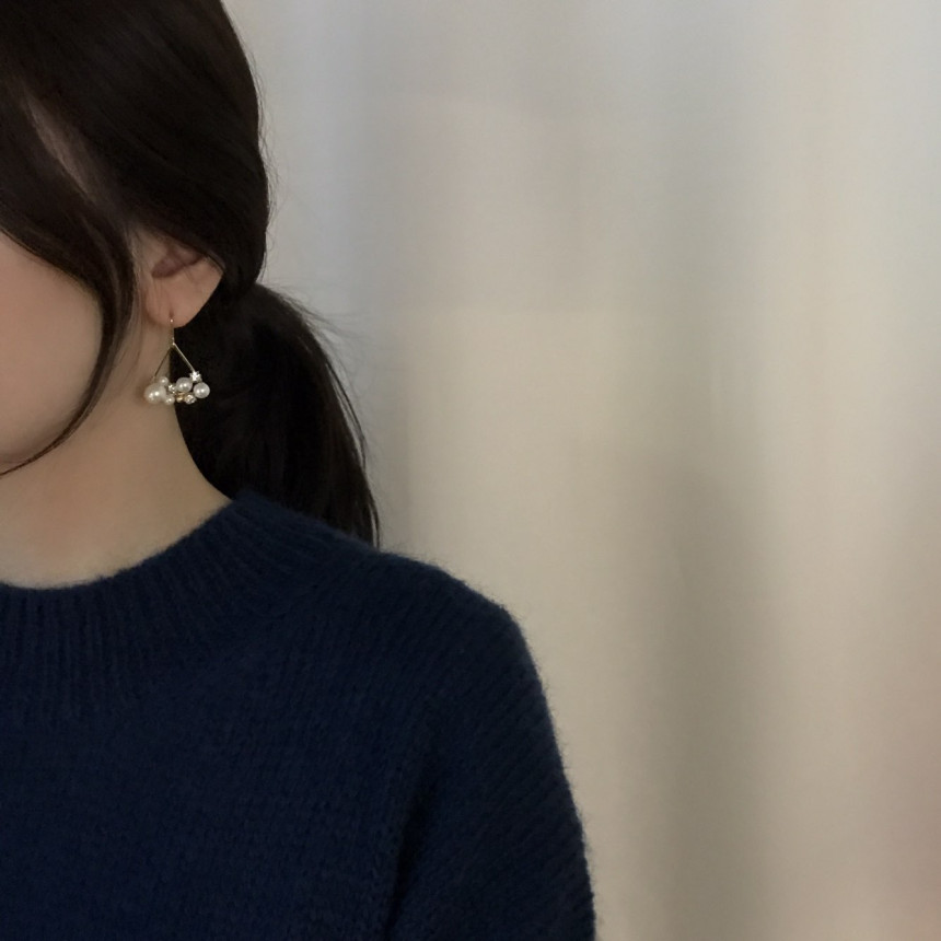 <b><p>Blue Pearl cubic Drop Erings Stylish se Female</p></b><b><p>清らか パールキュービック ドロップイヤリング 魅力のあるスタイル 女性コーディネート</p></b><br /><br /><p align='center'>