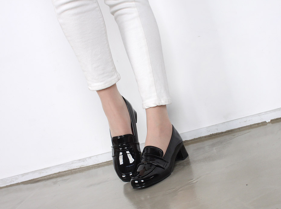 <b><p>Korean Middle Hill enamel day basic Fema</p></b><b><p>韓国語 ミドルヒール エナメル デイリー ベーシック 女性ローファー 足やすい 軽い</p></b><br /><br /><p align='center'>