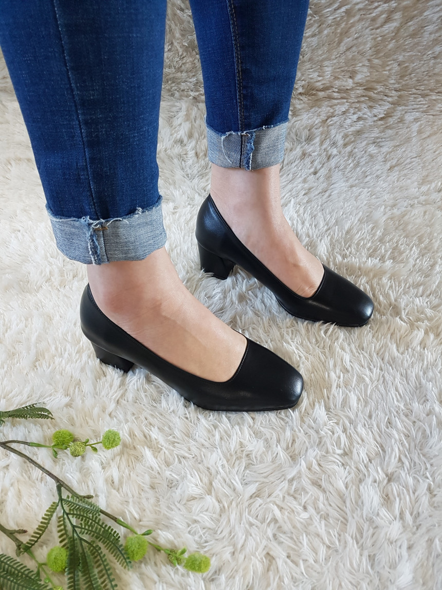 <b><p>Korean Squa nose Middle Hill pump 3col Beige</p></b><b><p>韓国語 正方形の鼻 ミドルヒール パンプス 3col ベージュ靴 女性 厚底 青キグプ</p></b><br /><br /><p align='center'>