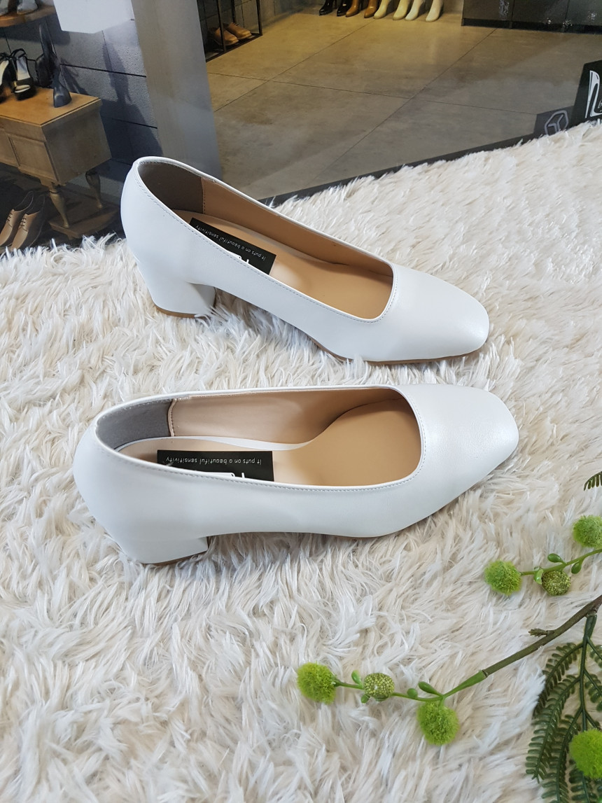 <b><p>Korean Squa nose Middle Hill pump 3col Beige</p></b><b><p>韓国語 正方形の鼻 ミドルヒール パンプス 3col ベージュ靴 女性 厚底 青キグプ</p></b><br /><br /><p align='center'>