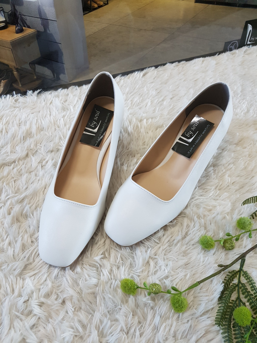 <b><p>Korean Squa nose Middle Hill pump 3col Beige</p></b><b><p>韓国語 正方形の鼻 ミドルヒール パンプス 3col ベージュ靴 女性 厚底 青キグプ</p></b><br /><br /><p align='center'>