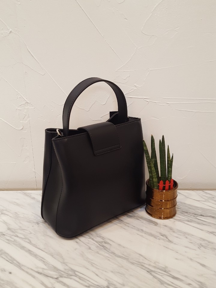 <b><p>Lois back</p></b><b><p>ロイスバック</p></b><br /><br /><p align='center'>