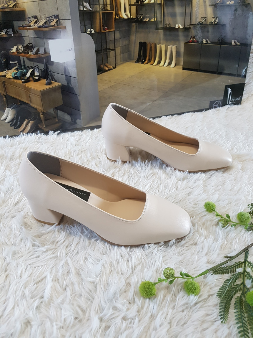 <b><p>Korean Squa nose Middle Hill pump 3col Beige</p></b><b><p>韓国語 正方形の鼻 ミドルヒール パンプス 3col ベージュ靴 女性 厚底 青キグプ</p></b><br /><br /><p align='center'>