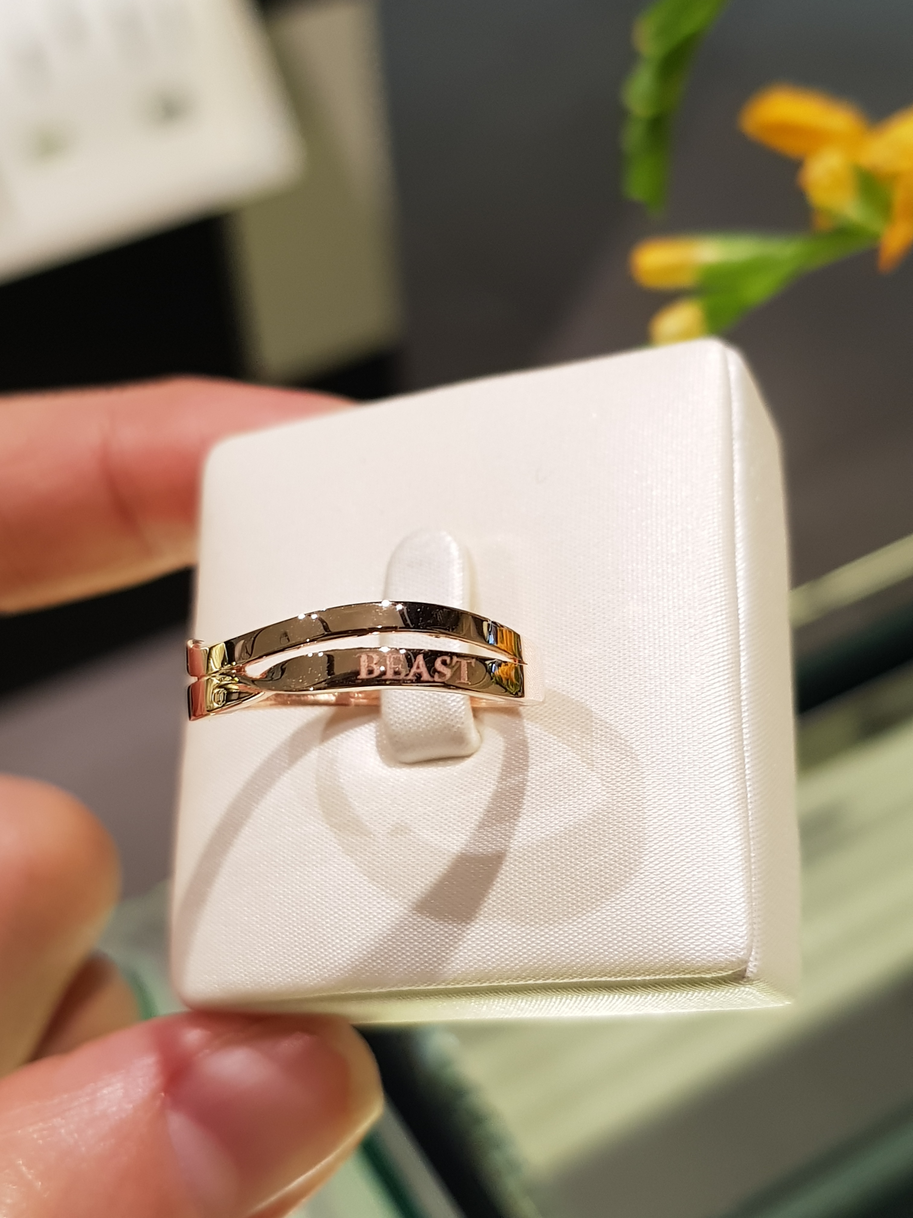 <b><p>Lloyd The beauty and st Coupling LRW17023T</p></b><b><p>ロイド 美女と野獣 カップリングLRW17023T</p></b><br /><br /><p align='center'>