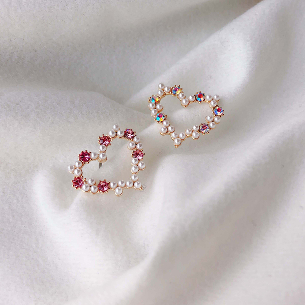 <b><p>Sugar Pel Cubic Het Erings 5col sp handmade</p></b><b><p>シュガー 真珠 キュービック ハートピアス 5色 春 ハンドメイド ディテールがきれい</p></b><br /><br /><p align='center'>