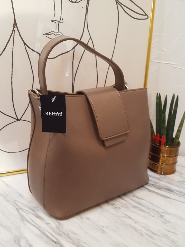 <b><p>Lois back</p></b><b><p>ロイスバック</p></b><br /><br /><p align='center'>