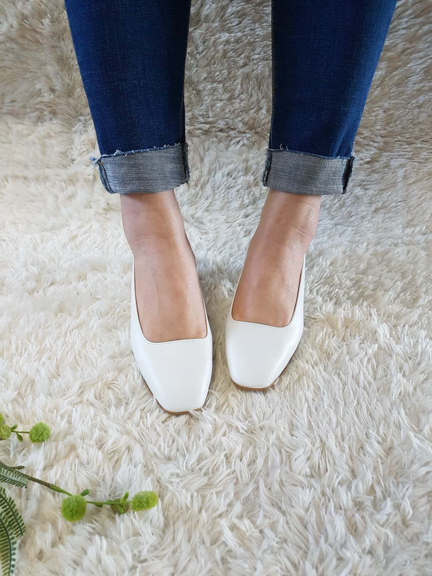 <b><p>Korean Squa nose Middle Hill pump 3col Beige</p></b><b><p>韓国語 正方形の鼻 ミドルヒール パンプス 3col ベージュ靴 女性 厚底 青キグプ</p></b><br /><br /><p align='center'>