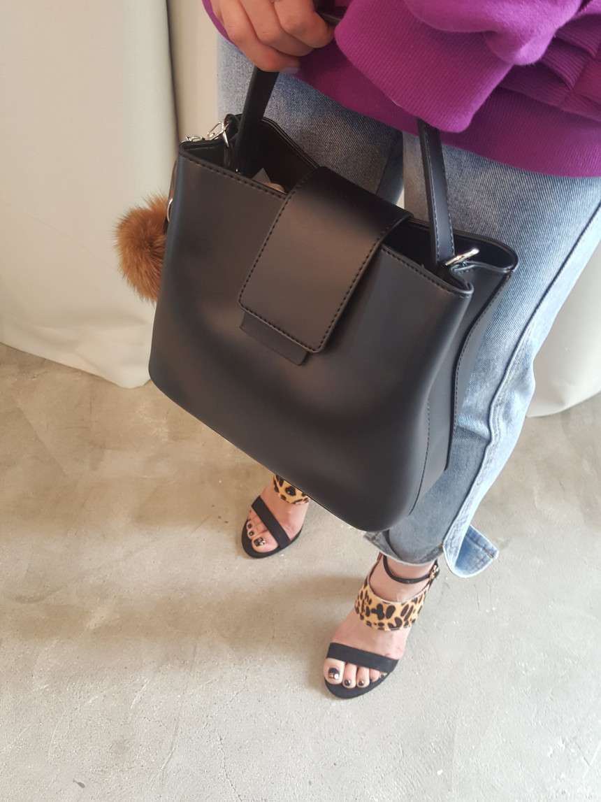 <b><p>Lois back</p></b><b><p>ロイスバック</p></b><br /><br /><p align='center'>