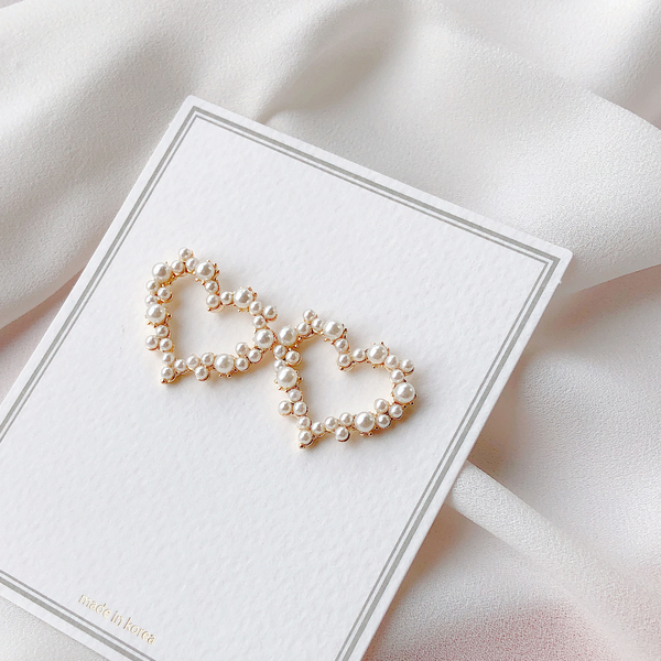 <b><p>Sugar Pel Cubic Het Erings 5col sp handmade</p></b><b><p>シュガー 真珠 キュービック ハートピアス 5色 春 ハンドメイド ディテールがきれい</p></b><br /><br /><p align='center'>