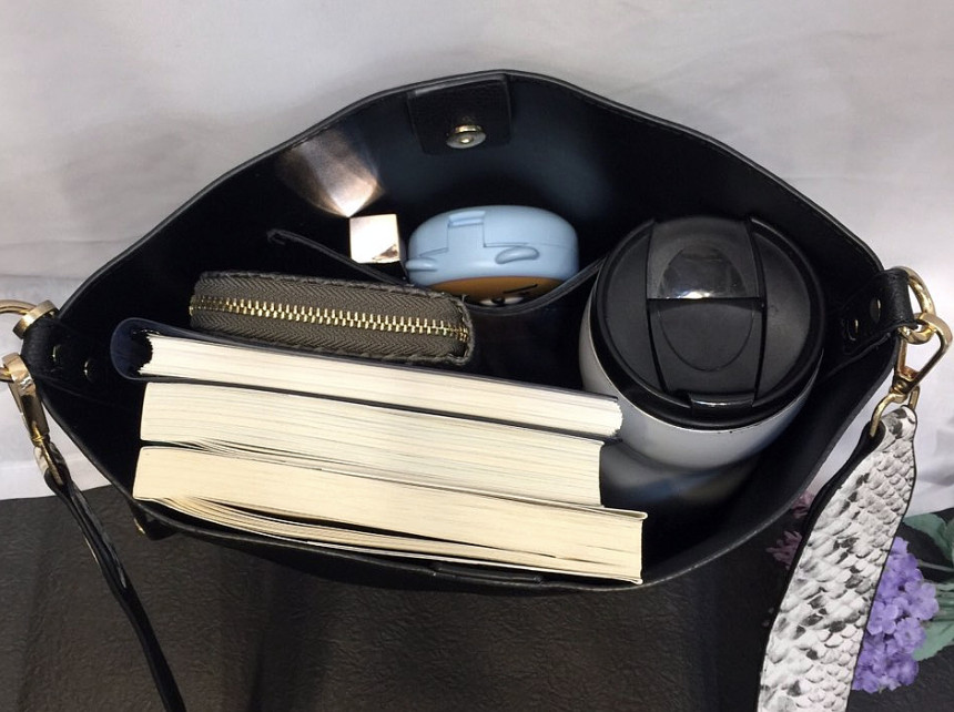 <b><p>Double strap embroidered bucket bag Casual</p></b><b><p>ダブルストラップボクジョリバケットバックカジュアルポケットバッグカジュアル女性バック収納力良いデイリ</p></b><br /><br /><p align='center'>