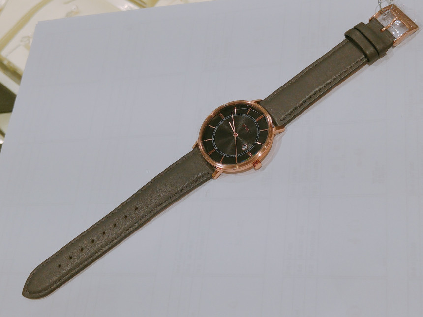 <b><p>Lloyd Couple watch LL2G16C12 man Wo her daily</p></b><b><p>ロイド カップルの腕時計 LL2G16C12 女性 レザー デイリー 素敵な手首</p></b><br /><br /><p align='center'>