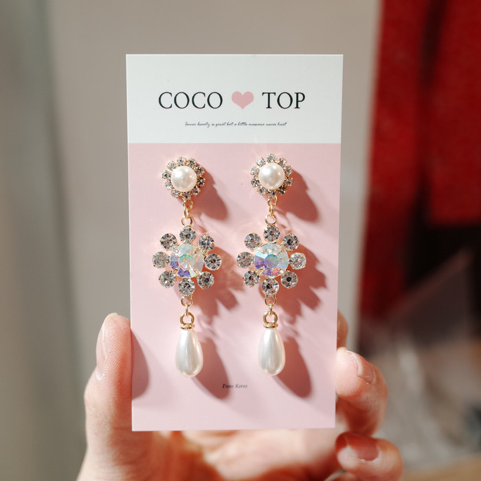 <b><p>Flower field I Pearl drop ring</p></b><b><p>花畑には 私 パールドロップ イヤリング</p></b><br /><br /><p align='center'>