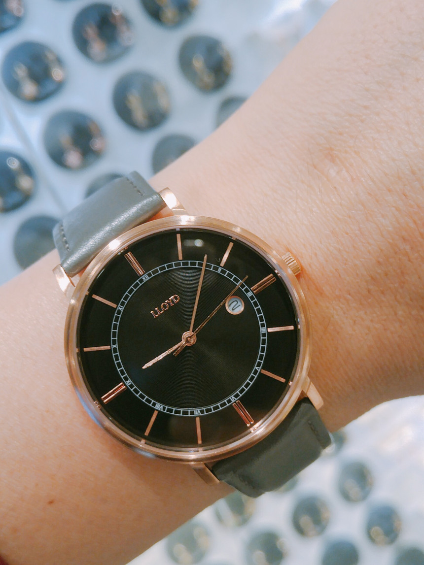 <b><p>Lloyd Couple watch LL2G16C12 man Wo her daily</p></b><b><p>ロイド カップルの腕時計 LL2G16C12 女性 レザー デイリー 素敵な手首</p></b><br /><br /><p align='center'>