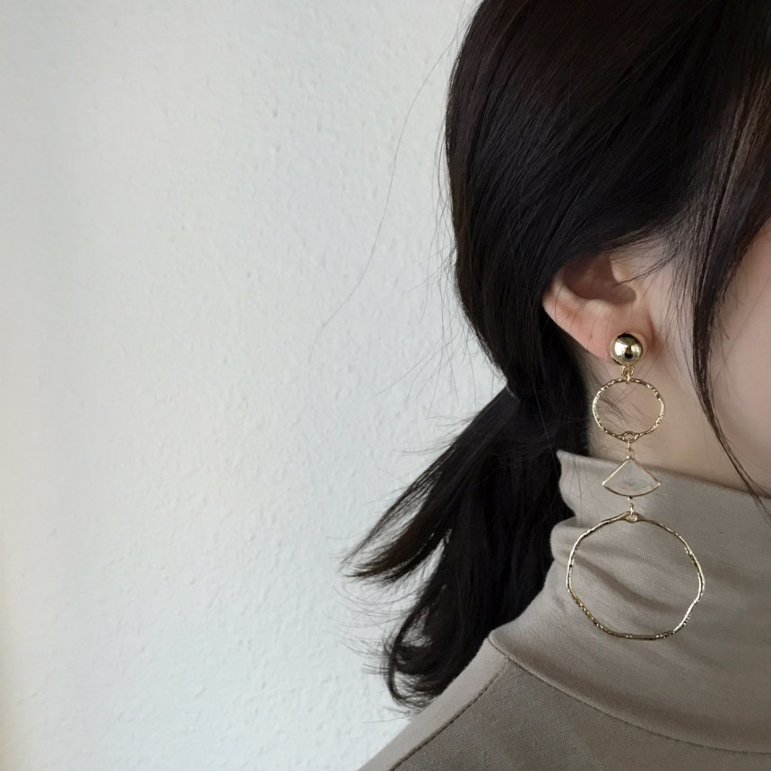 <b><p>Feing gold Unknown Lo Drop Earrs pot Luxurious</p></b><b><p>ペアリング ゴールド オンバル ロドロップピアス ポイント 高級感のあるアクセサリー</p></b><br /><br /><p align='center'>